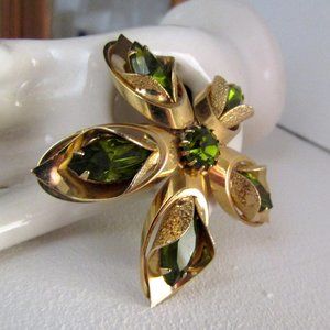Vintage Brooch Large Goldtone Green Stones VGC